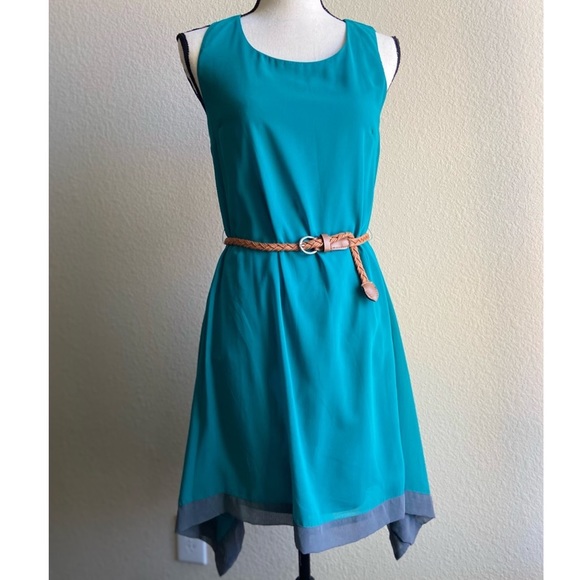 VELVET OAK CONTRASTING ASYMMETRIC HEM  DRESS - Picture 4 of 8